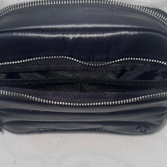 Lululemon Everywhere Crossbody Bag 2L Wunder Puff *NWT - Picture 7 of 9